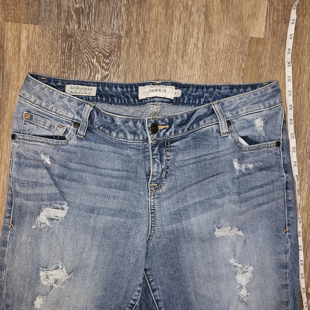 Distressed Blue Jeans - Picture 4 of 7